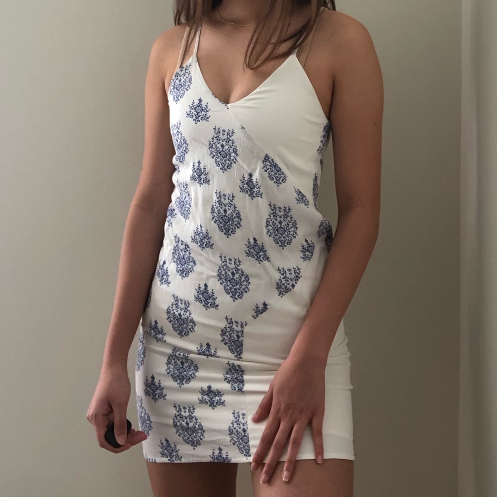 contrast paneling mini dress — size xs